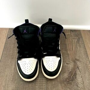 Jordan 1 Retro kids size 1